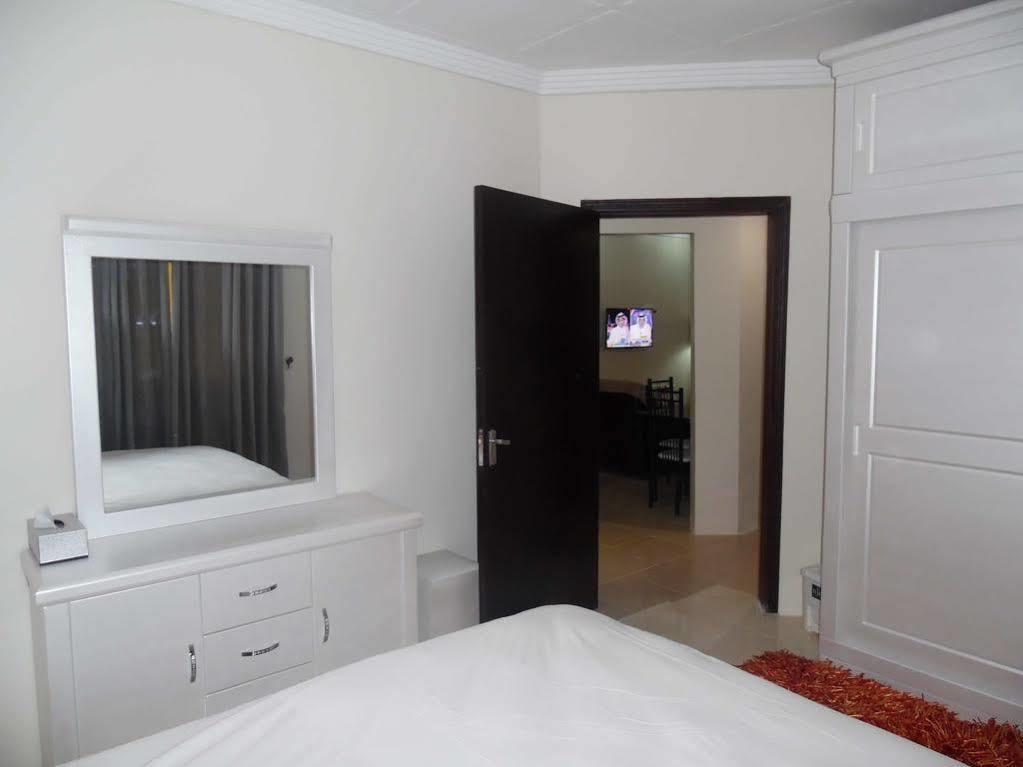Leader Apartments 2 Kuwait City Екстер'єр фото
